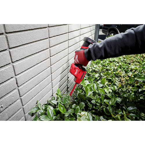 Milwaukee M12 FUEL™ 8” Hedge Trimmer (8)